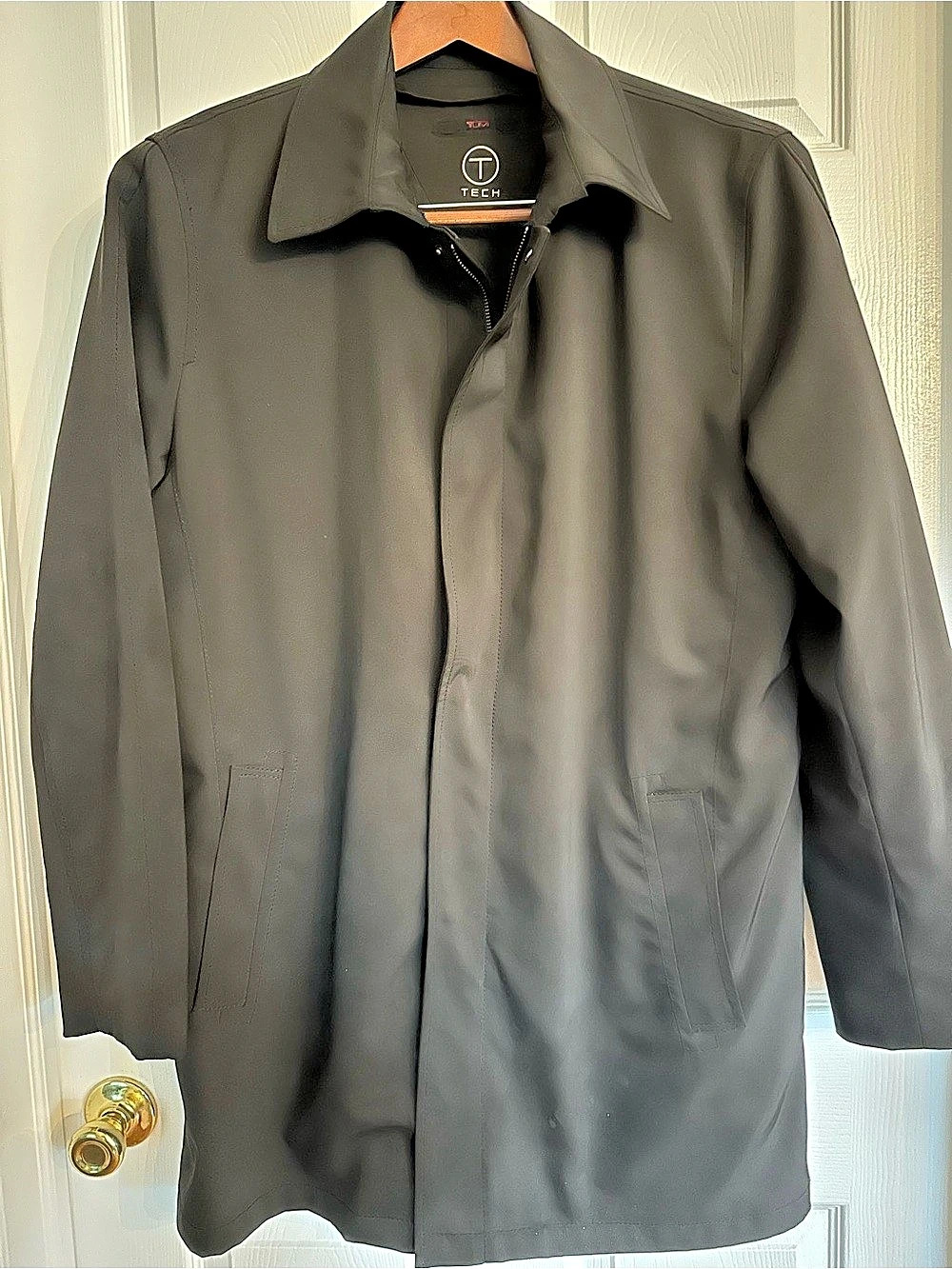 Tumi T-Tech Waterproof 3-in-1 Men's Black Commuter Car Coat; Size Large
